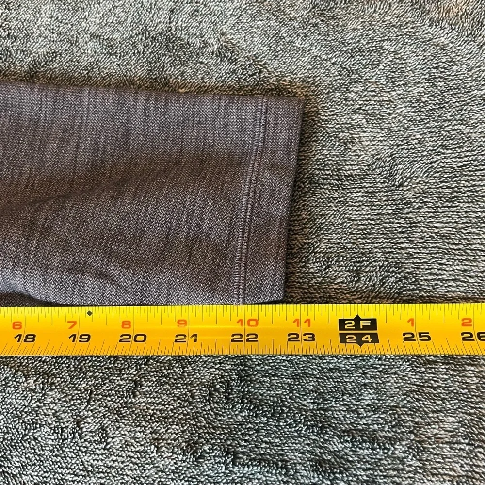 Lululemon Align Pant II 23"
Mini Heathered Herringbone Heathered Black White - Picture 11 of 12